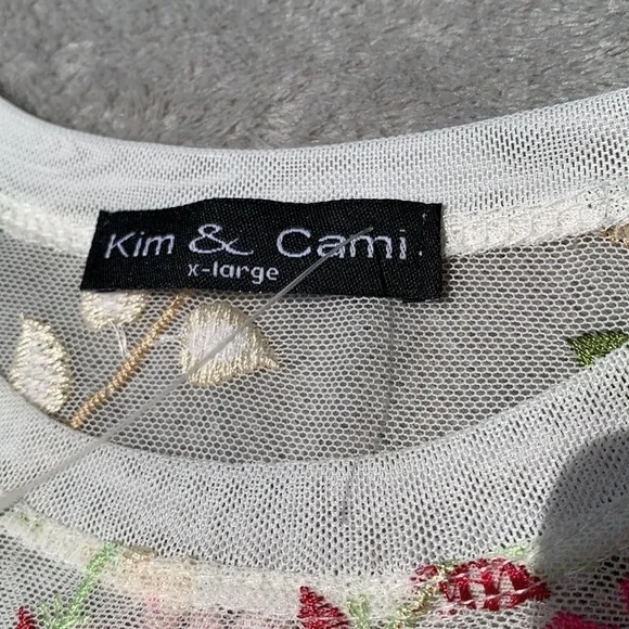 Sheer Floral Tank Top - Picture 3 of 8